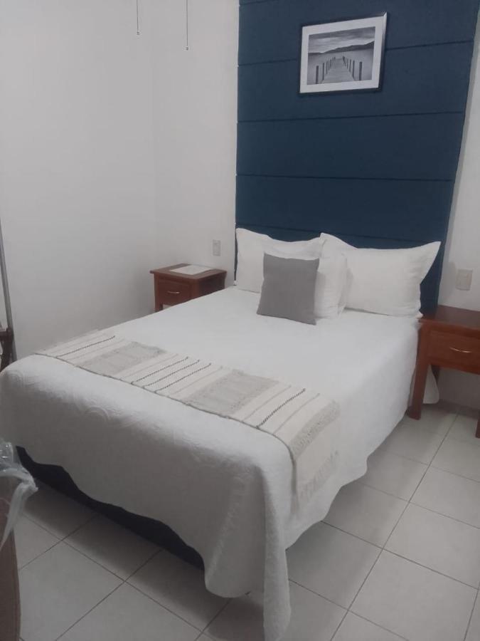 Hotel Real Villa Villa Corona Buitenkant foto